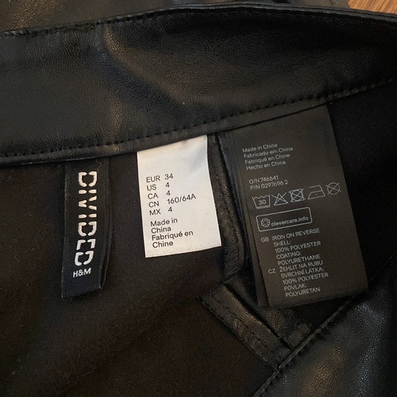 H&M leather mini skirt - Picture 3 of 3